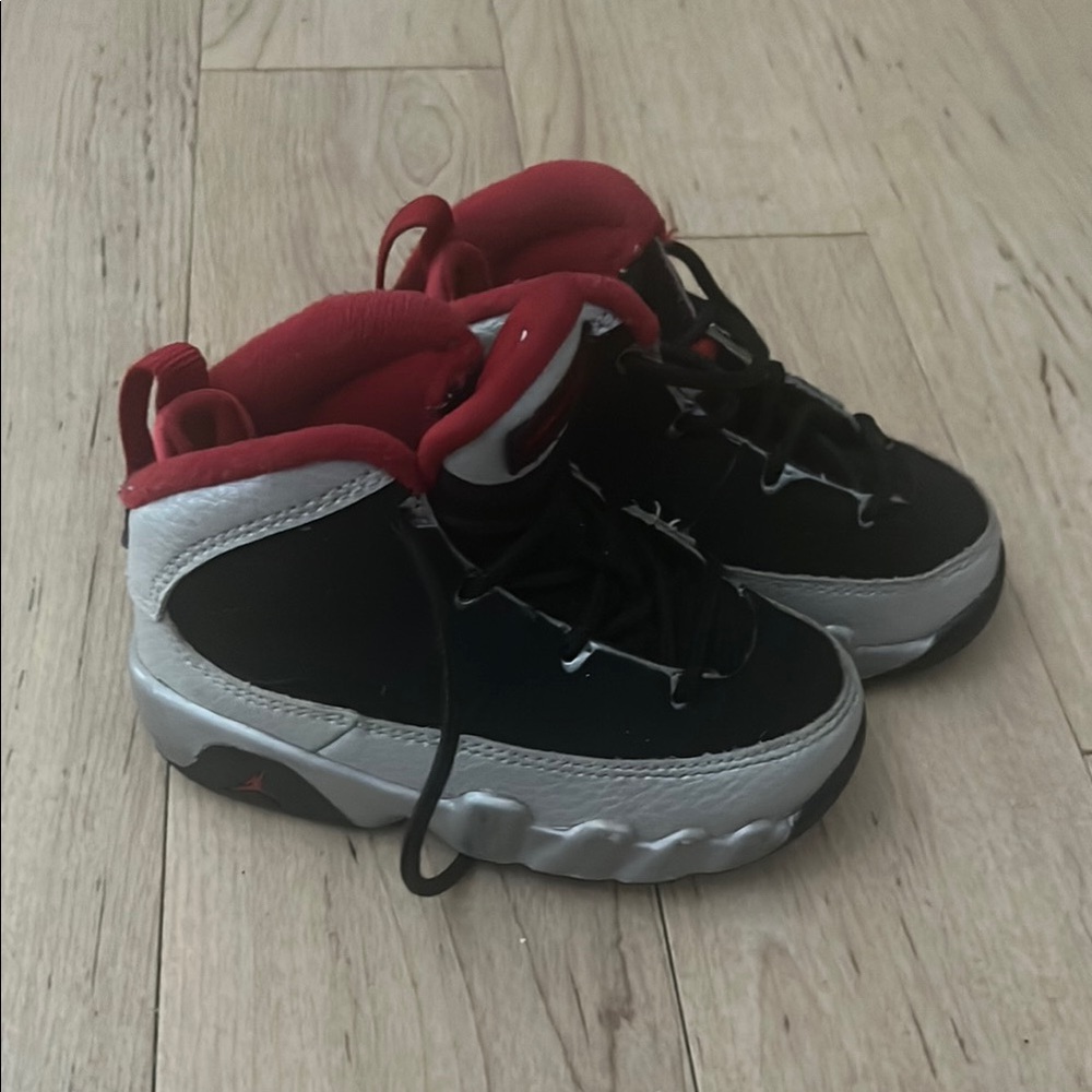 Jordan Kids Black and Red Sneakers with Gray Accents